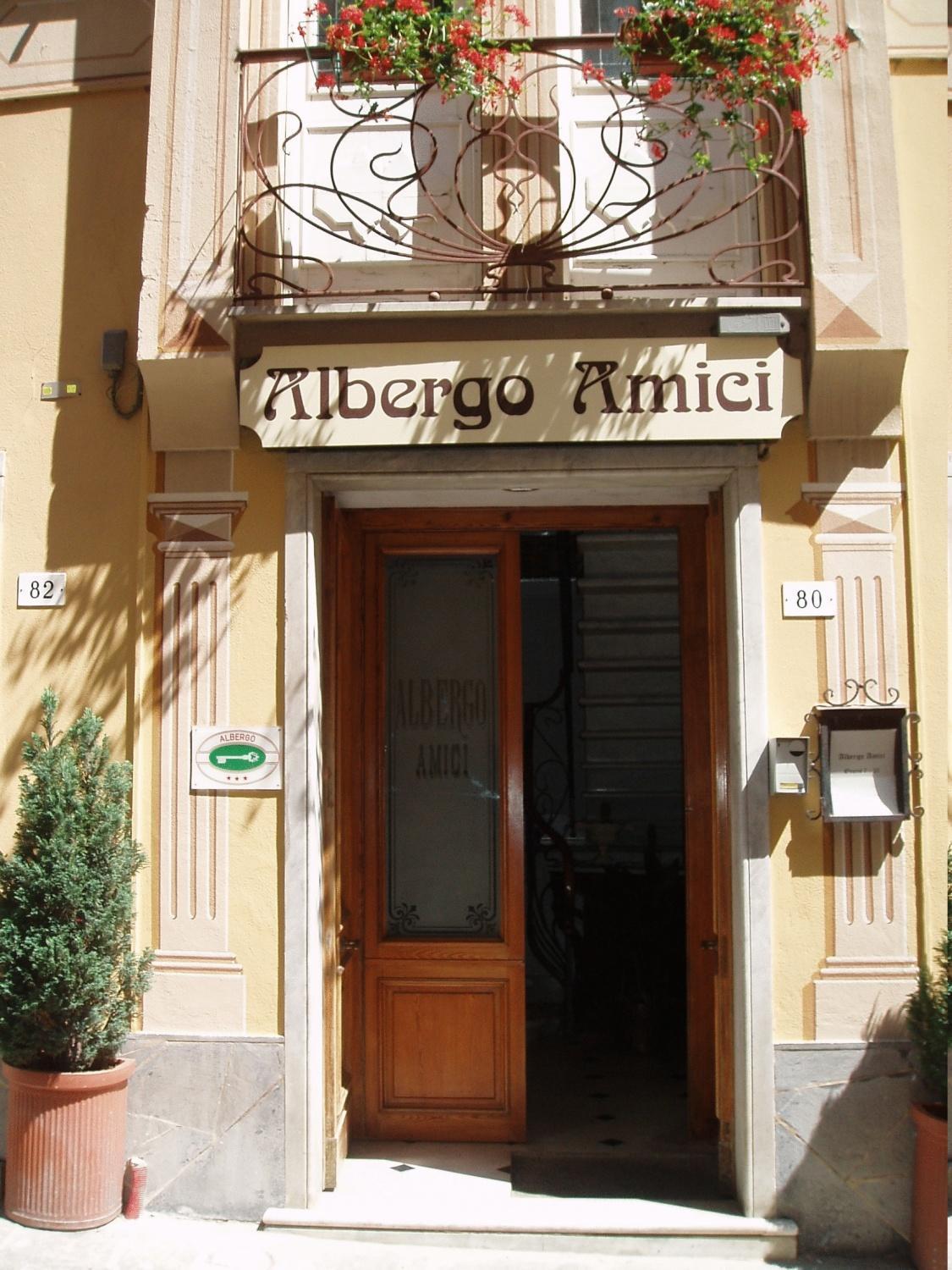 Albergo Amici Varese Ligure Exterior photo